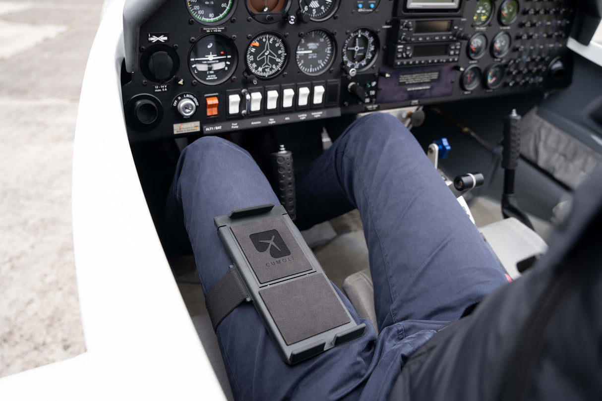 Cumoli Piloten-Kniebrett Universal für Mini-Tablets