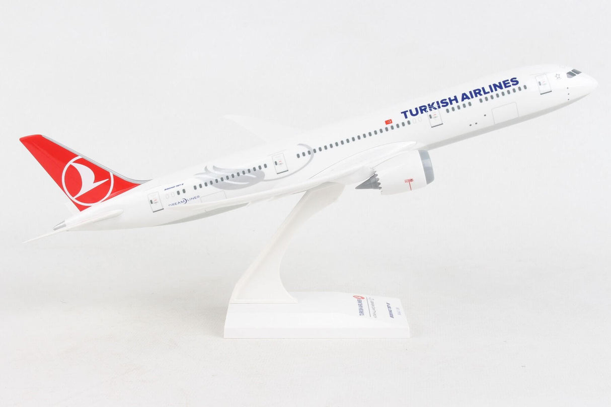 SkyMarks Turkish Airlines Boeing 787-9 1:200