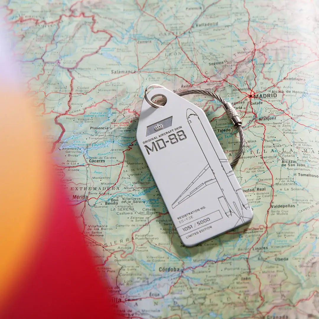 Aviationtag Iberia McDonnell Douglas MD-88 EC-FJE