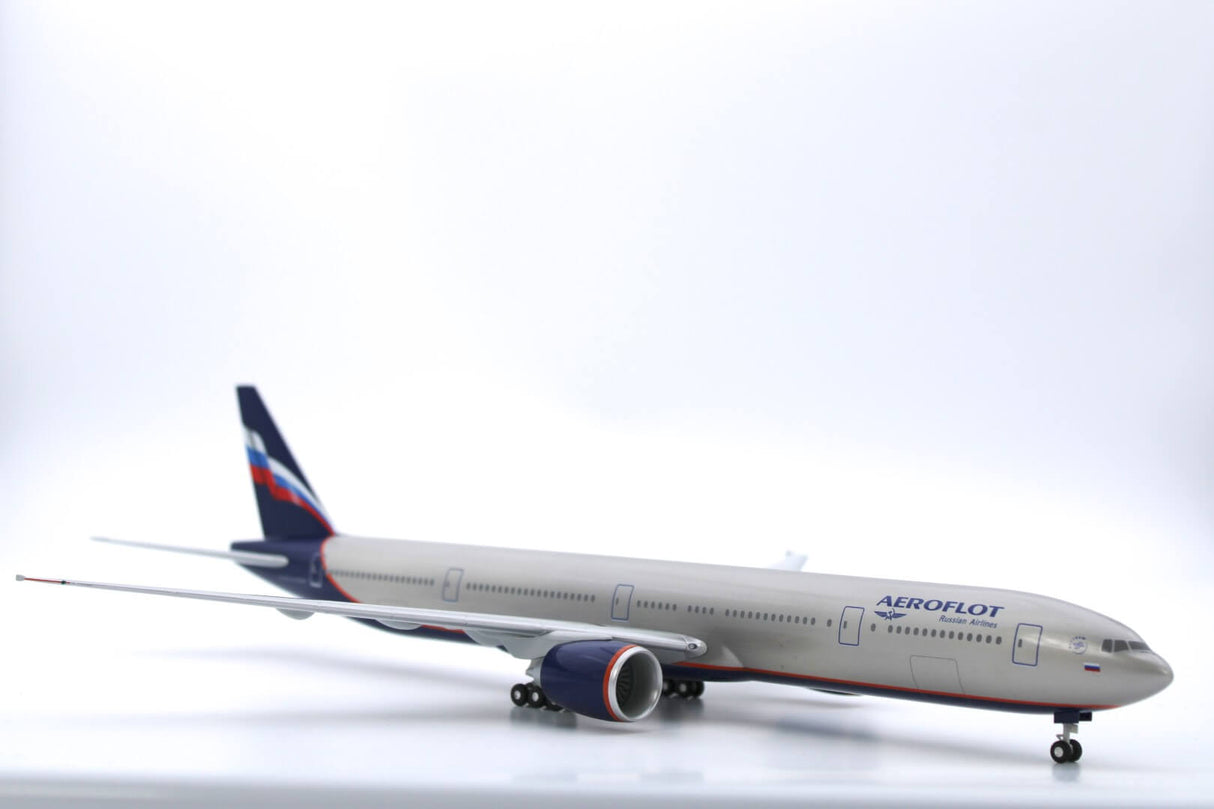 Limox Aeroflot Boeing 777-300ER 1:200