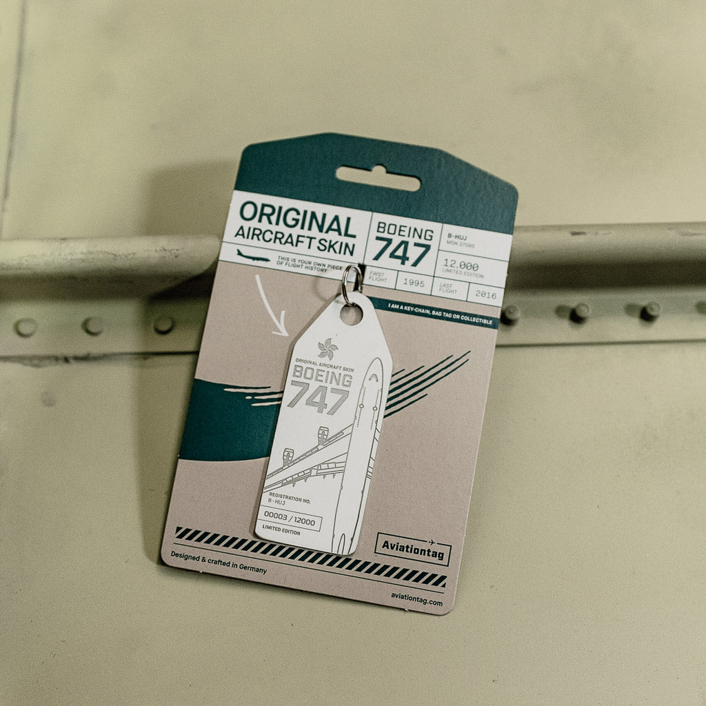 Aviationtag Cathay Pacific Boeing 747 B-HUJ