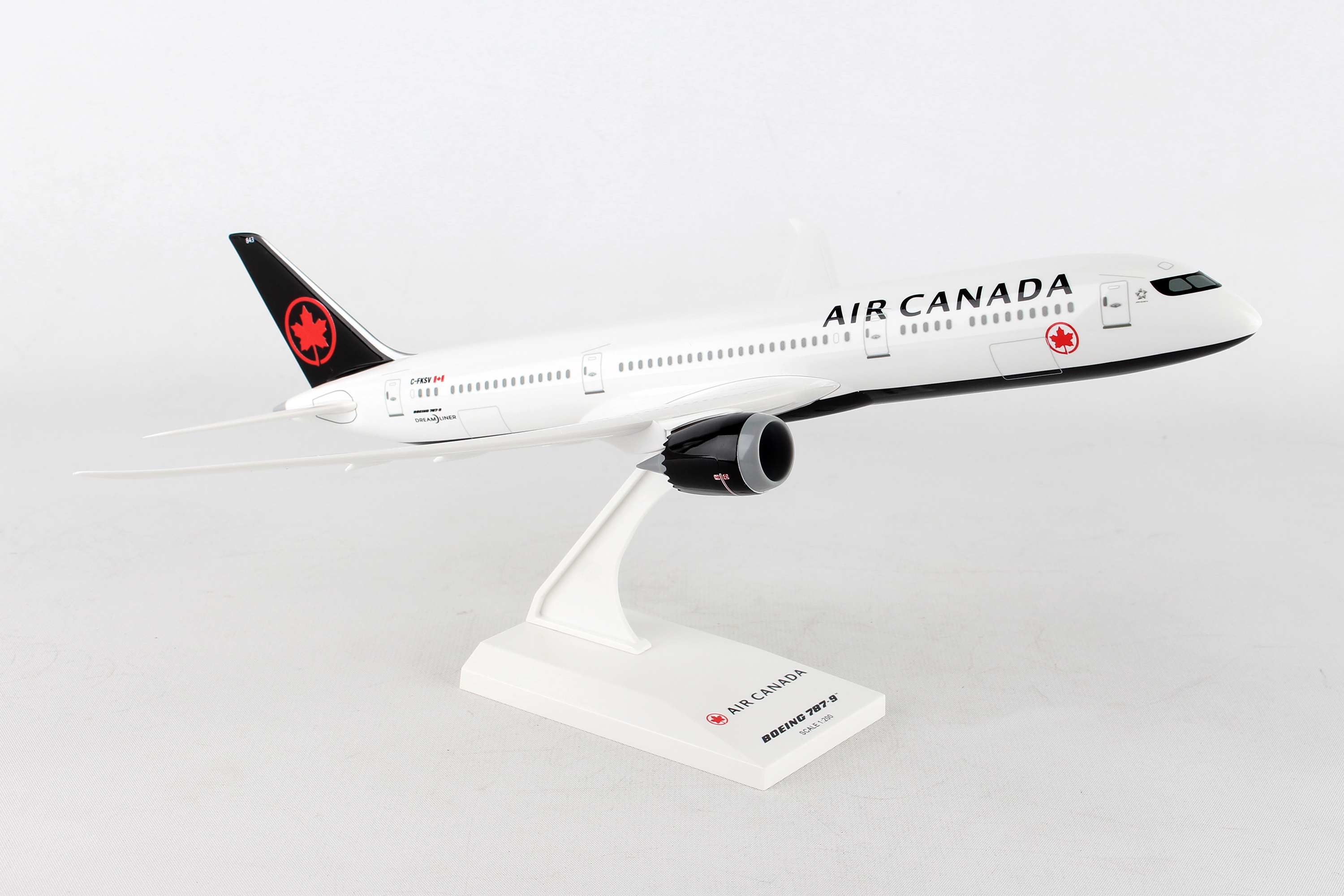 SkyMarks Flugzeugmodell Air Canada - Boeing 787-9 New Livery (1:200)